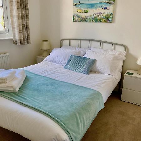 Lovely 2 Bedroom, 2 Bathroom House With Parking. プリマス エクステリア 写真